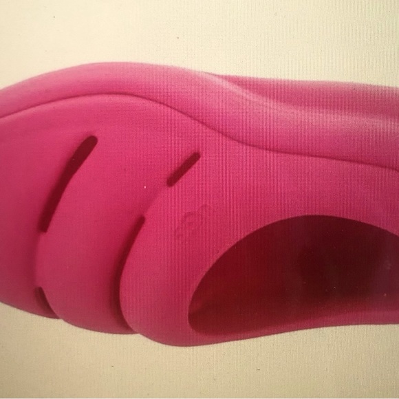 UGG EVA Sport Yeah Clog. Taffy Pink - Picture 6 of 9